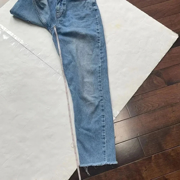 BDG Edie slim fit high rise jeans, raw hem. Medium/light wash. Women’s size 25 - Picture 10 of 14
